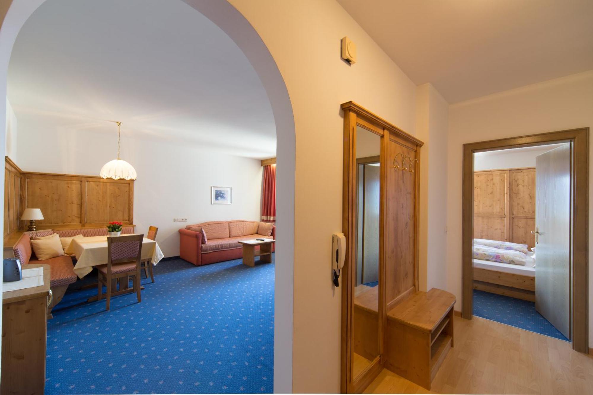 Residence Krone Scena Quarto foto